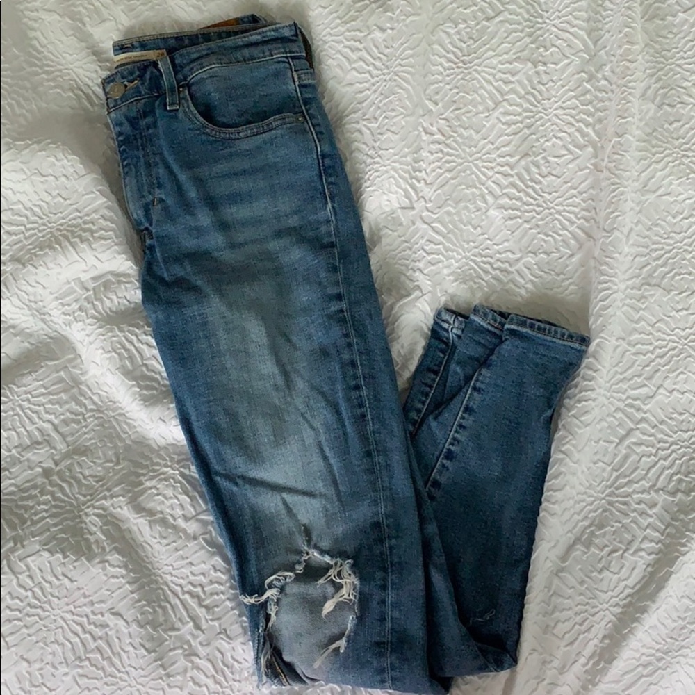 Levi’s 721 High Rise Skinny Jeans